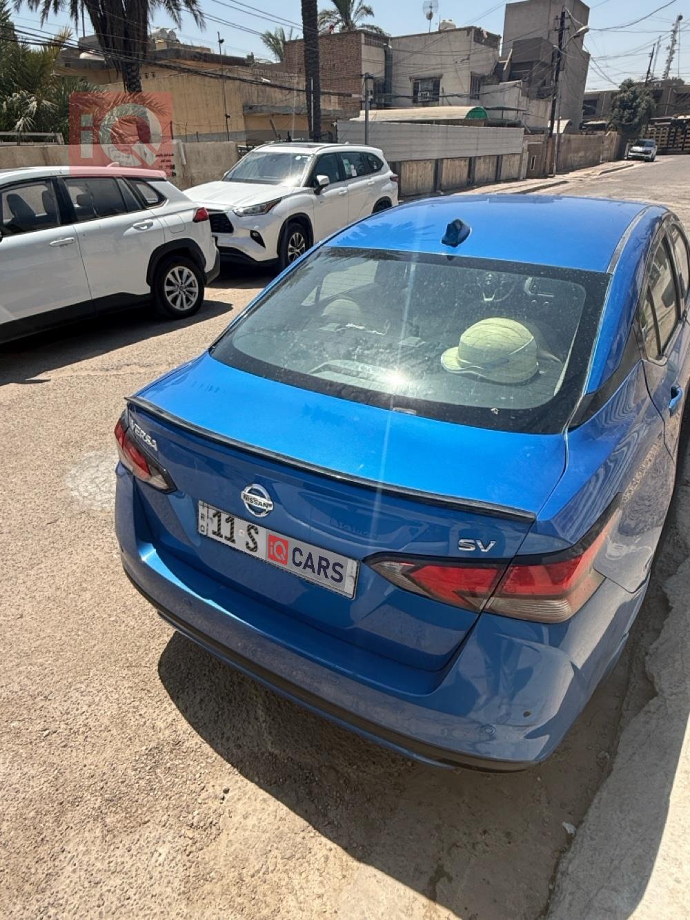 نيسان فيرسا